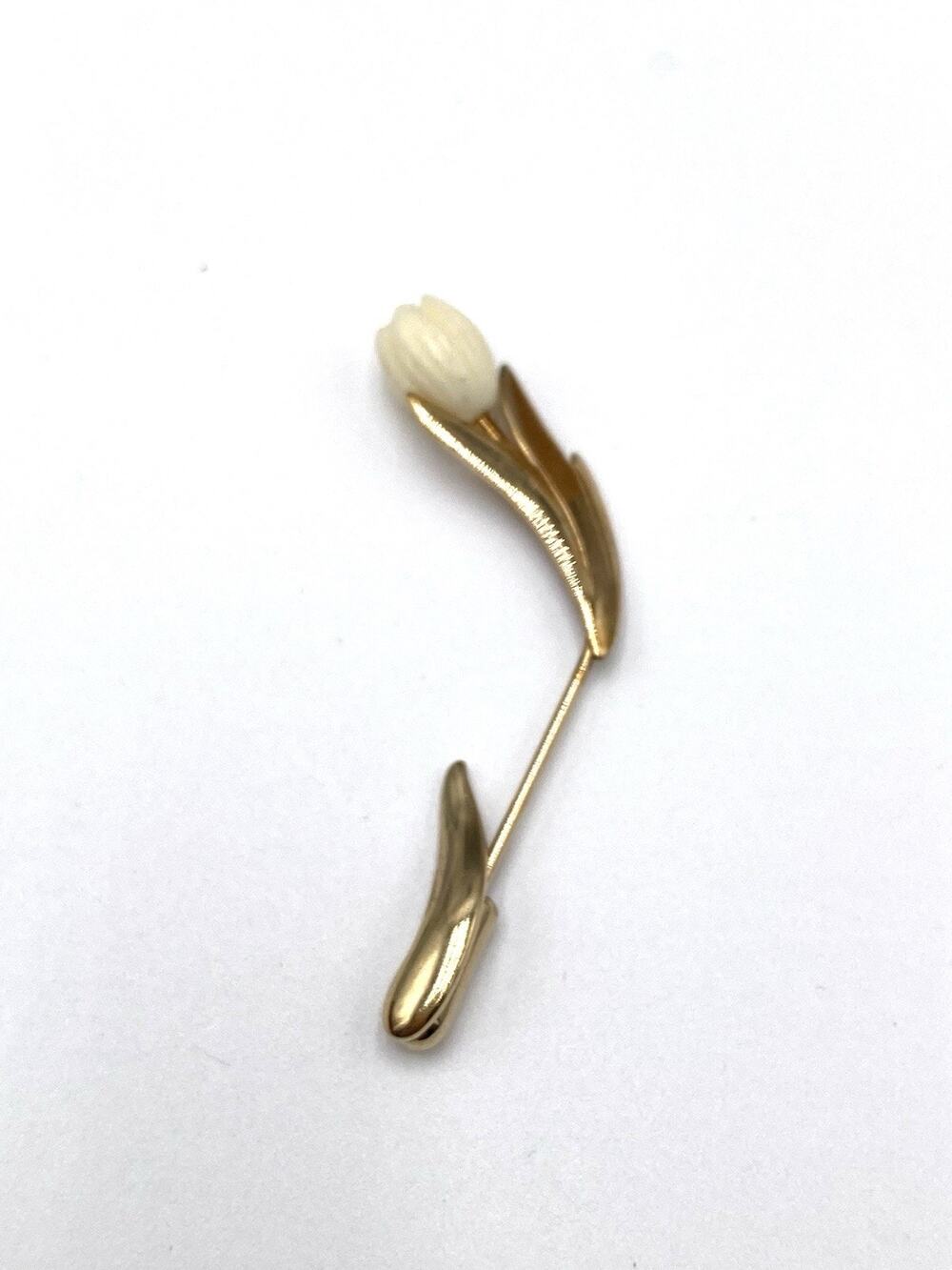 Vintage Avon Stick Pin Graceful Tulip Carved Lucite Gold Tone 2.5" 1980 Jewelry